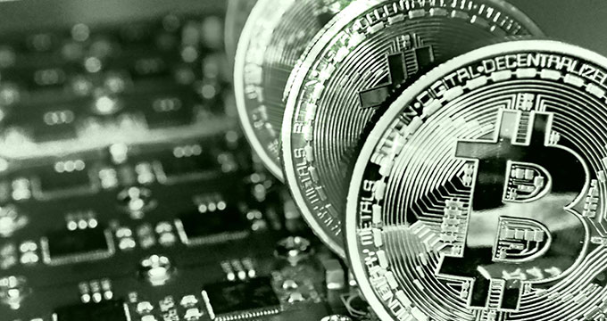 Is It Worth the Risk to Invest in Bitcoin Cryptocurrency?